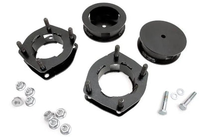 Rough Country 2 Inch Lift Kit | Jeep Grand Cherokee WK 2WD/4WD (2005-2010) by Rough Country
