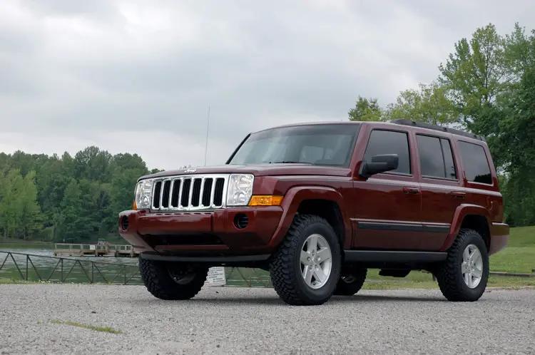 Rough Country 2 Inch Lift Kit | Jeep Grand Cherokee WK 2WD/4WD (2005-2010) by Rough Country