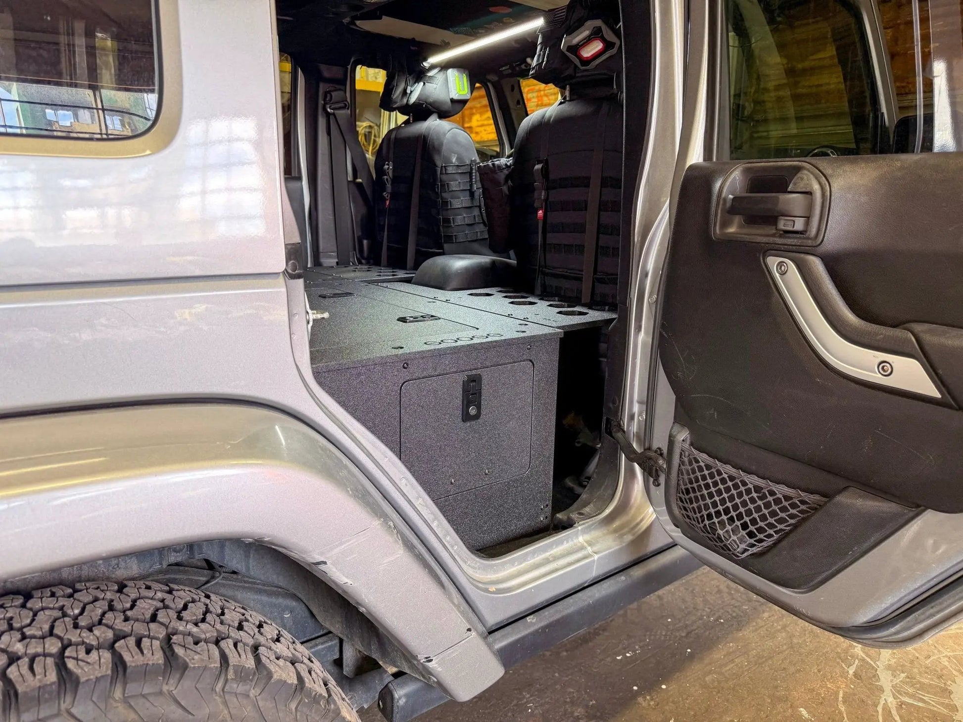 Jeep - Wrangler - 2007-2018 - JKU - 4 Door - Explore Series - Second Row Seat Delete Plate System - Second Row - Module Based - 8" Module by Goose Gear