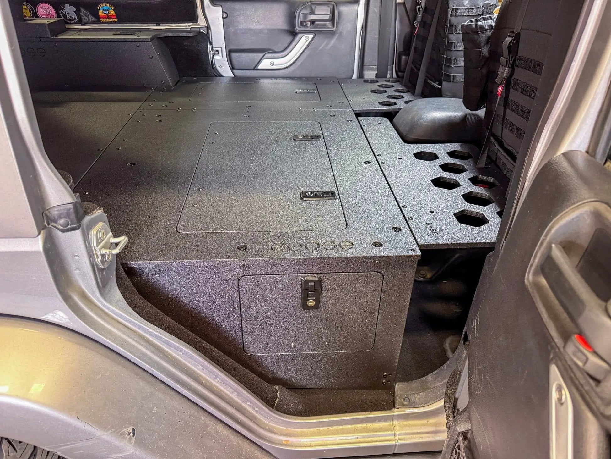 Jeep - Wrangler - 2007-2018 - JKU - 4 Door - Explore Series - Second Row Seat Delete Plate System - Second Row - Module Based - 8" Module by Goose Gear