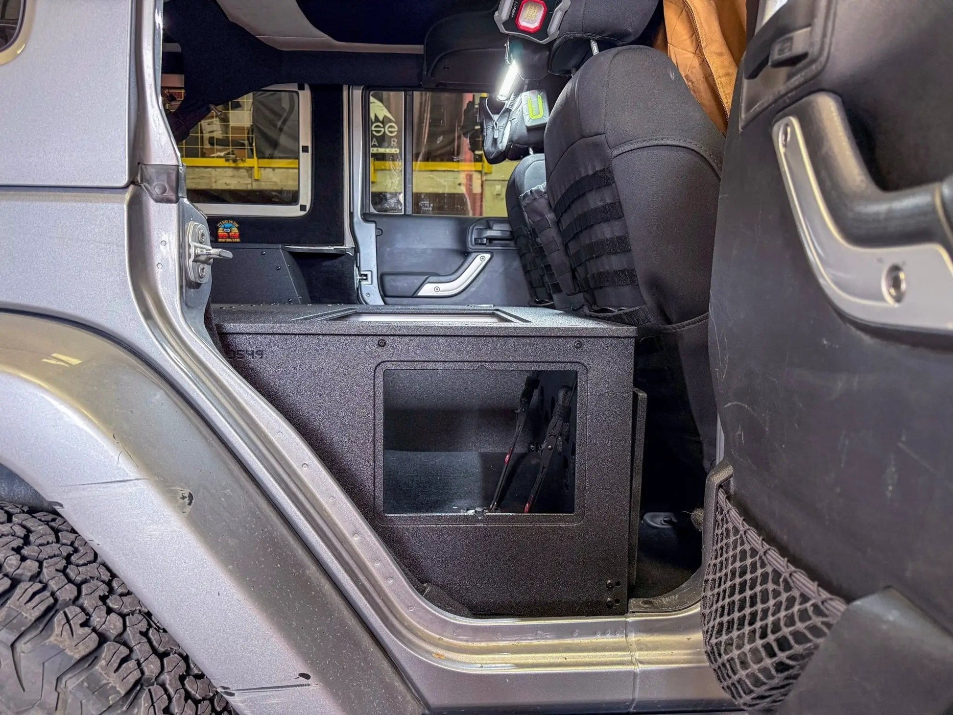 Jeep - Wrangler - 2007-2018 - JKU - 4 Door - Explore Series - Second Row Seat Delete Plate System - Second Row - Module Based - 8" Module by Goose Gear