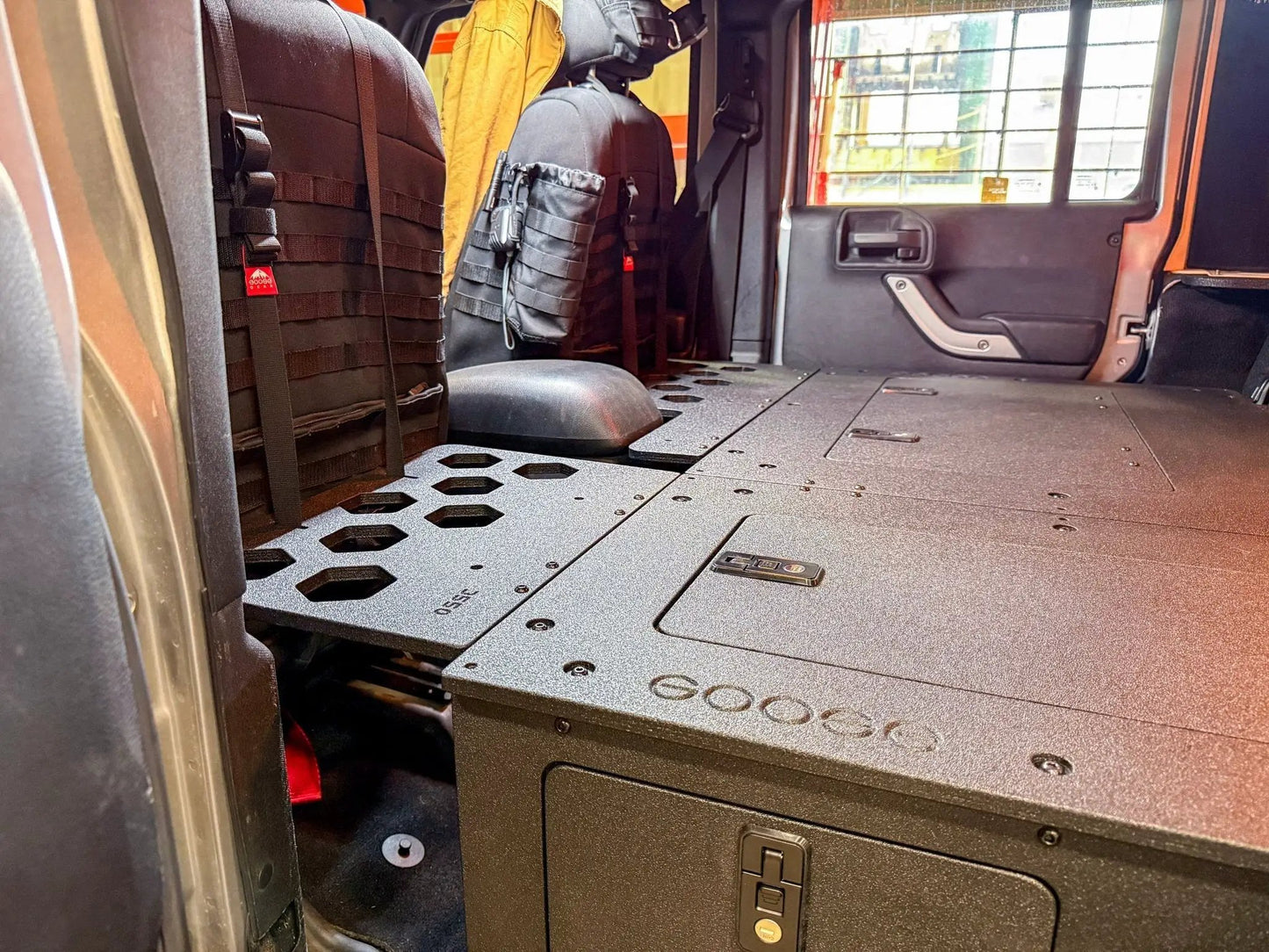 Jeep - Wrangler - 2007-2018 - JKU - 4 Door - Explore Series - Second Row Seat Delete Plate System - Second Row - Module Based - 8" Module by Goose Gear