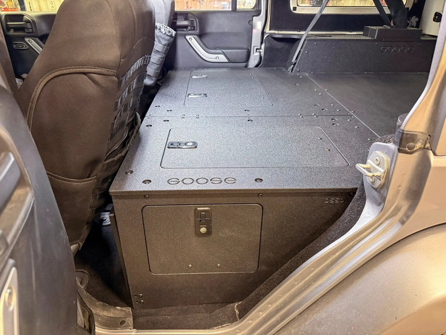 Jeep - Wrangler - 2007-2018 - JKU - 4 Door - Explore Series - Second Row Seat Delete Plate System - Second Row - Module Based - 8" Module by Goose Gear