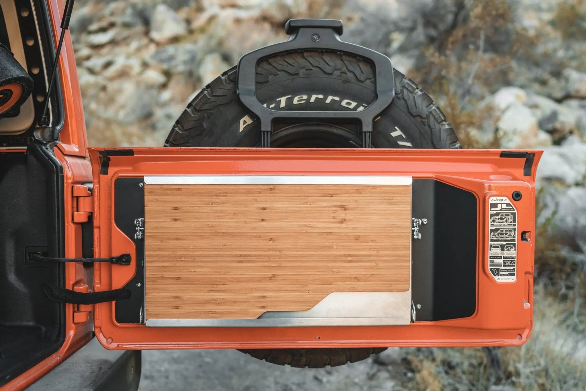 Jeep Wrangler 2018-Present JL / JLU - Goose Gear Tailgate Table by Goose Gear