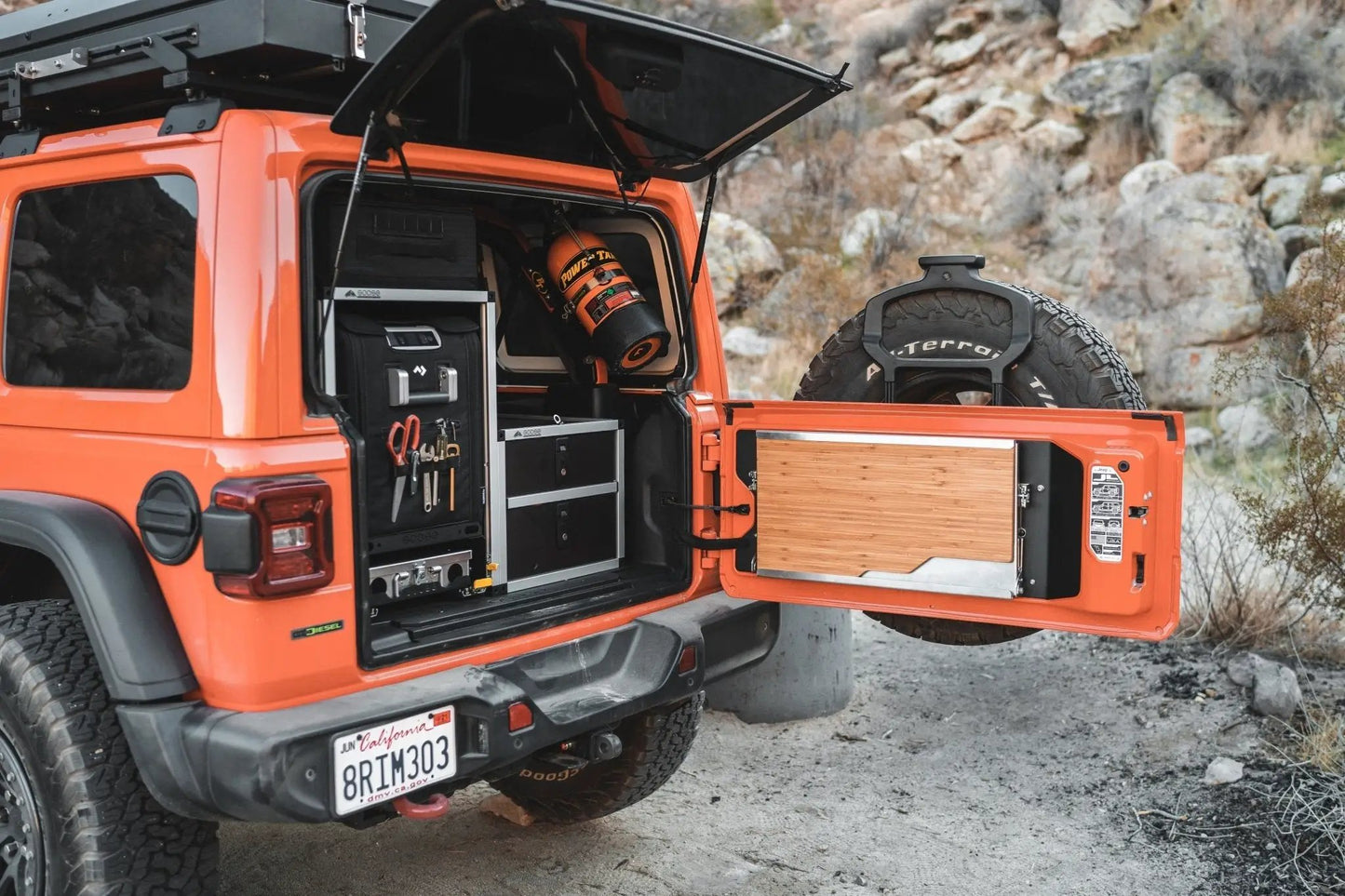Jeep Wrangler 2018-Present JL / JLU - Goose Gear Tailgate Table by Goose Gear