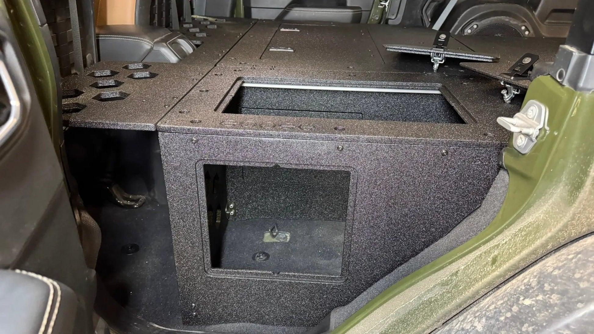 Jeep Wrangler 2018-2023 JLU 4 Door - Second Row Seat Delete Plate System - 8" or 10" Module Based by Goose Gear