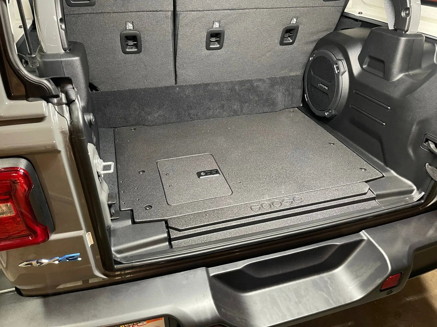 Jeep Wrangler 2021-Present 4xe 4 Door - Rear Plate System by Goose Gear