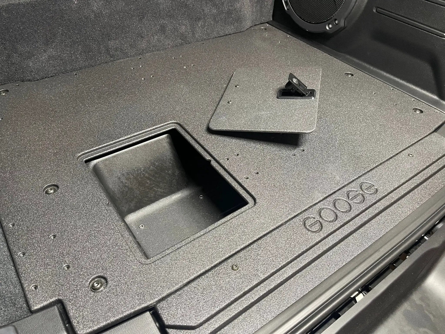 Jeep Wrangler 2021-Present 4xe 4 Door - Rear Plate System by Goose Gear
