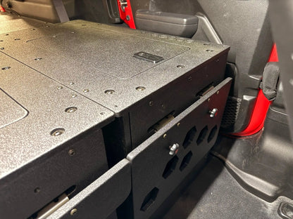 Jeep - Wrangler - 2024-Present - JLU - 4 Door - Explore Series - Seat Delete Plate System - Second Row - Module Based - 10" Module by Goose Gear