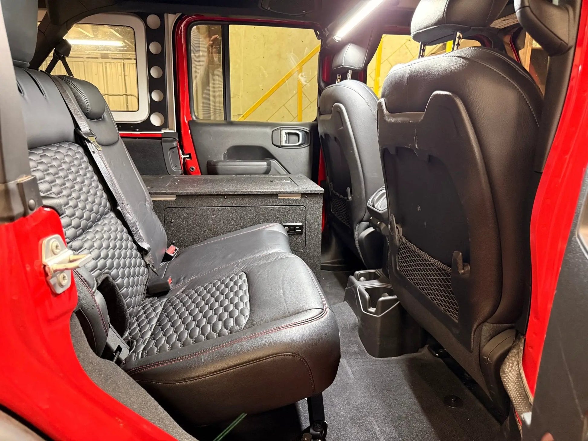 Jeep - Wrangler - 2024-Present - JLU - 4 Door - Explore Series - Seat Delete Plate System - Second Row - Module Based - 10" Module by Goose Gear
