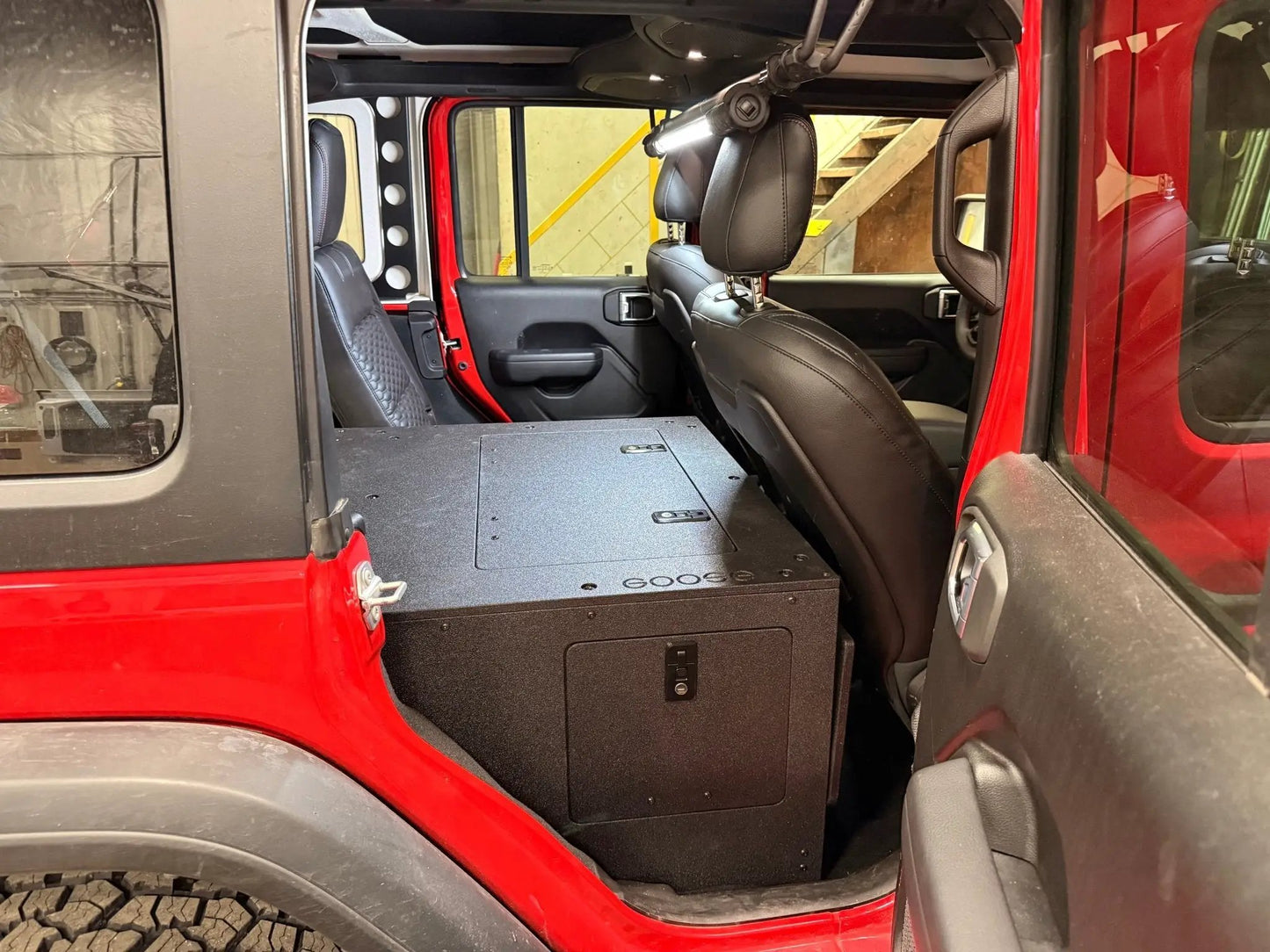 Jeep - Wrangler - 2024-Present - JLU - 4 Door - Explore Series - Seat Delete Plate System - Second Row - Module Based - 10" Module by Goose Gear