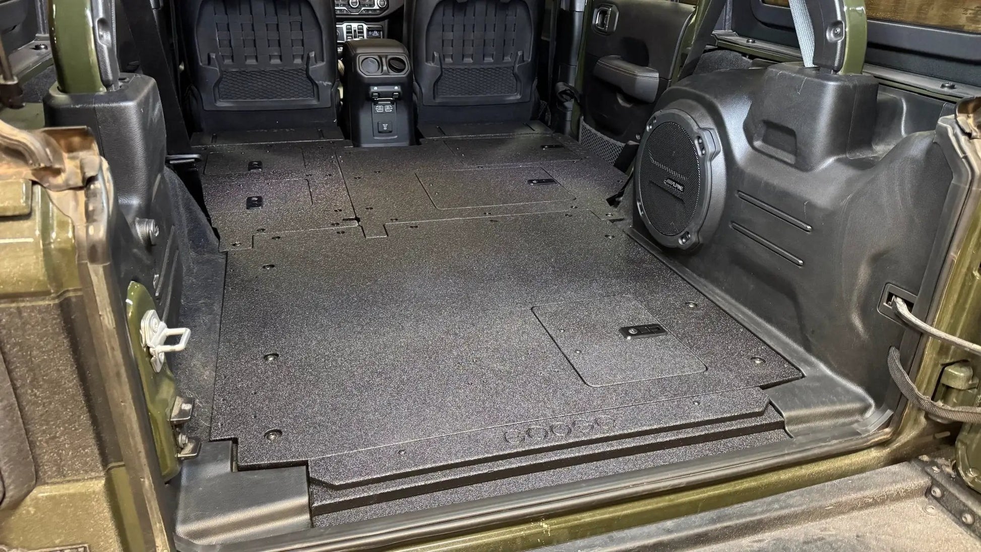 Jeep - Wrangler - JLU - 2018-2023 - Explore Series - Stealth Sleep Package V2 by Goose Gear