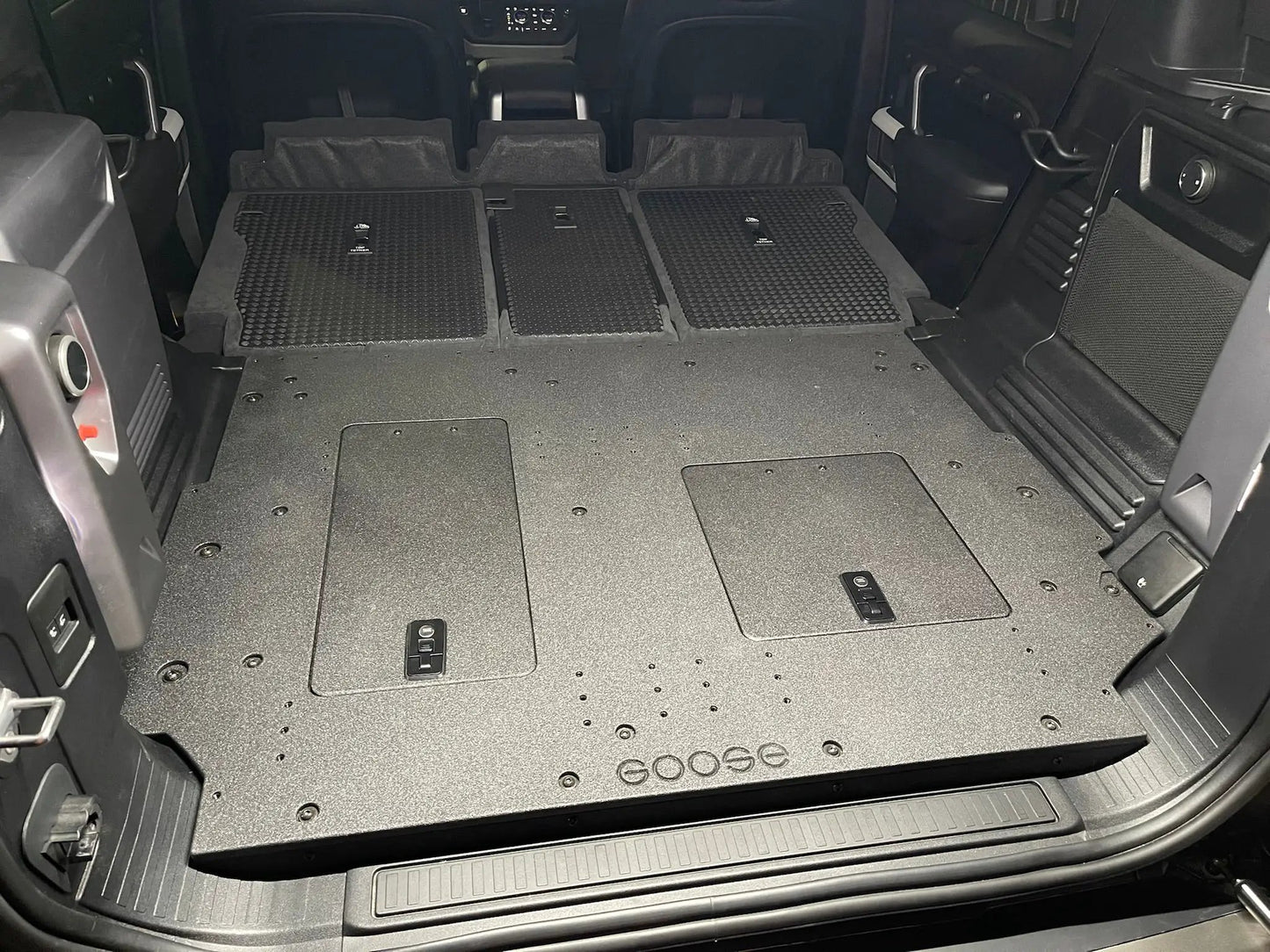 Land Rover Defender 2020-Present L663 - Rear Plate System by Goose Gear