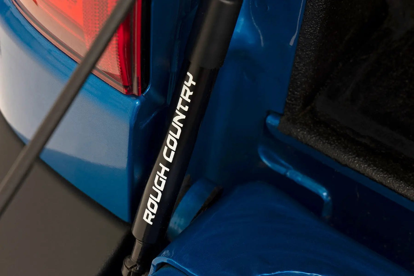 Rough Country Tailgate Assist | Ford Maverick 2WD/4WD (2022-2026) by Rough Country