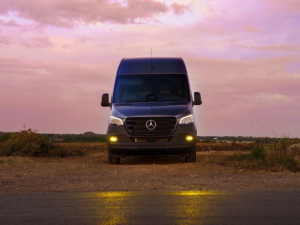TRIPLE-R-LIGHTS Mercedes Sprinter (2018+) - Fog Light Upgrade Kit (With Carbon-2)