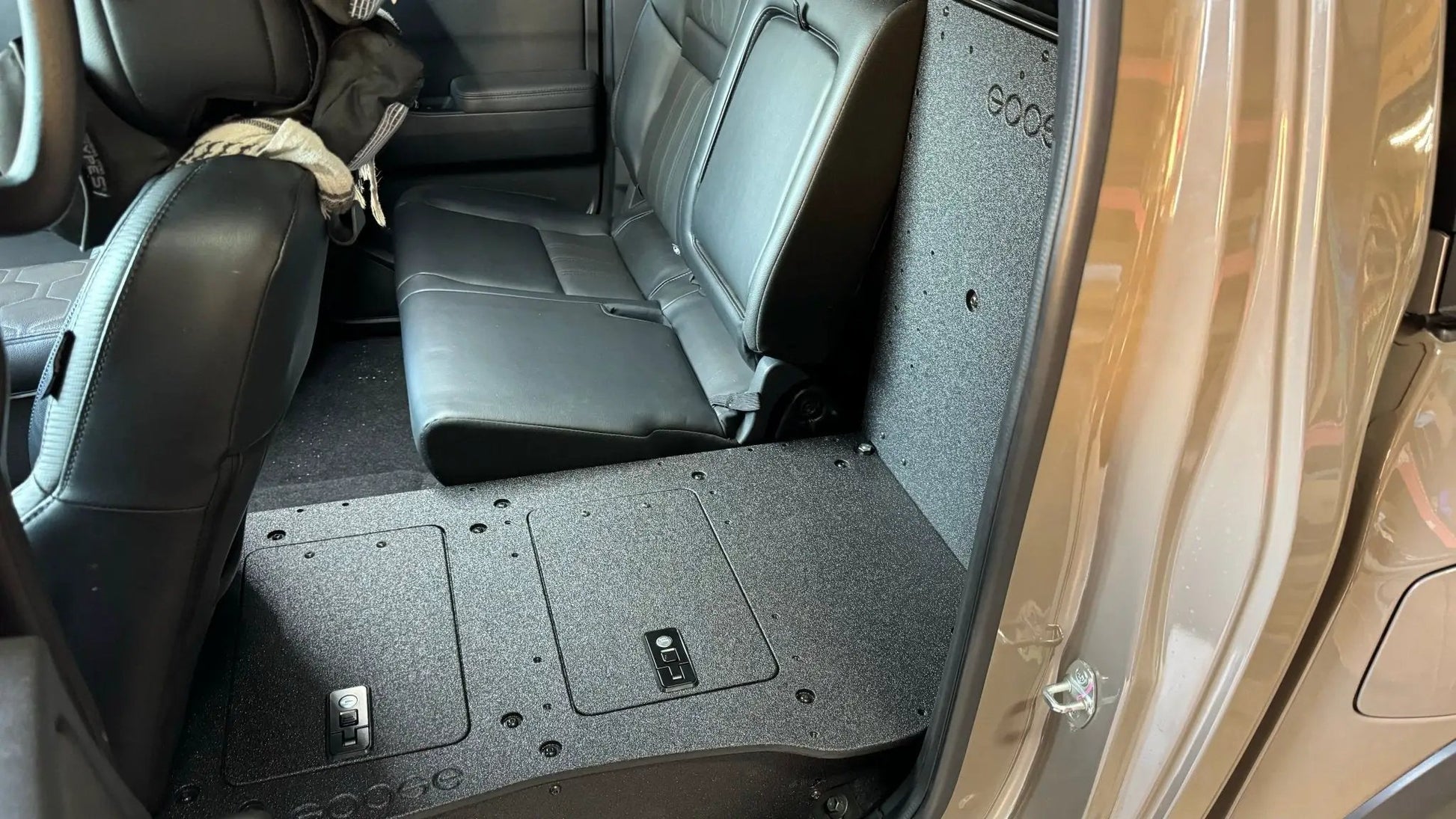 Nissan - Frontier - Crew Cab - 2021-Present - 3rd Gen - Explore Series - Second Row Seat Delete Plate System by Goose Gear