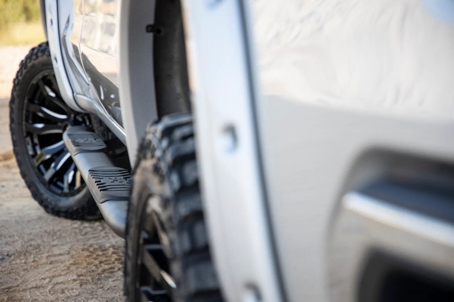 Rough Country Oval Nerf Step | Crew Cab | Chevy/GMC 1500/2500HD/3500HD (19-26) by Rough Country