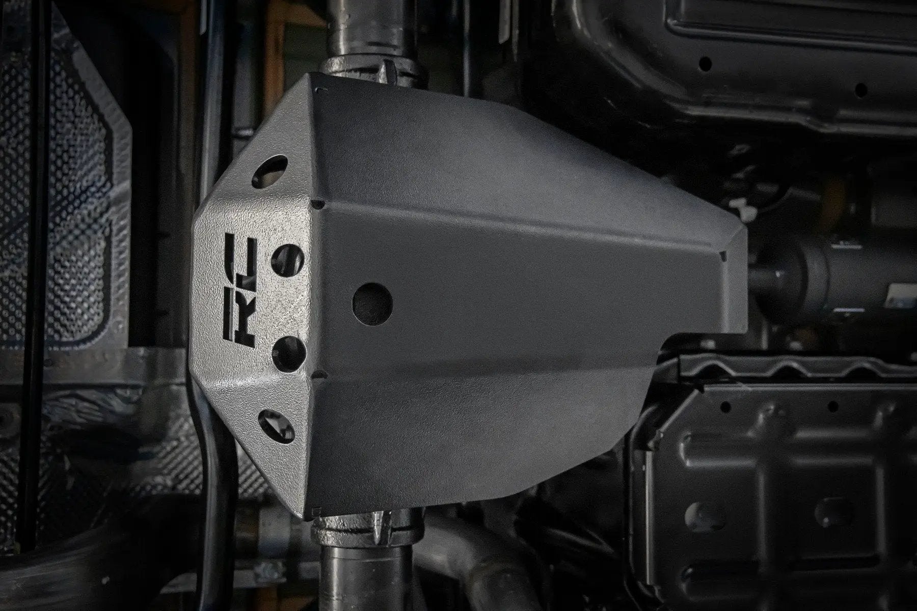Rough Country M220 Diff Skid | Rear | Jeep Wrangler JL (21-24)/Wrangler Unlimited Rubicon (18 by Rough Country