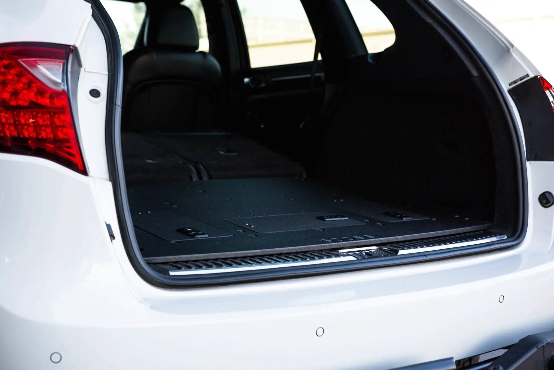 Porsche Cayenne 2011-2017 2nd Gen. - Rear Plate System by Goose Gear