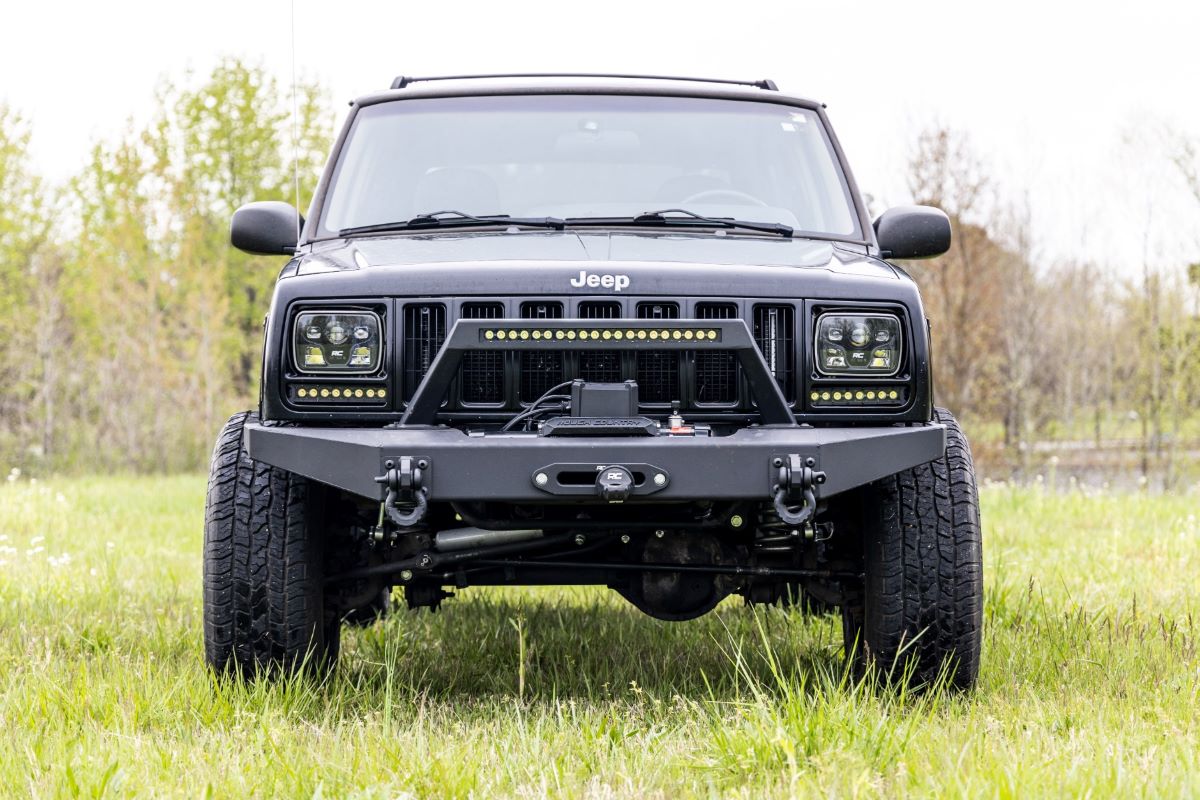 Rough Country 3 Inch Lift Kit | Rear AAL | V2 | Jeep Cherokee XJ 2WD/4WD (1984-2001)