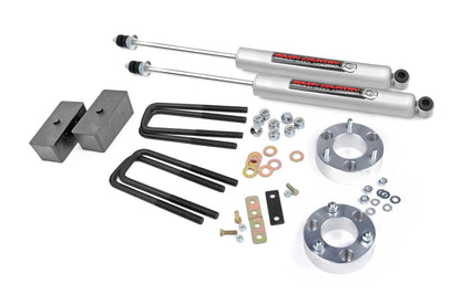 Rough Country 2.5 Inch Lift Kit | Toyota Tundra 2WD/4WD (2000-2006) by Rough Country