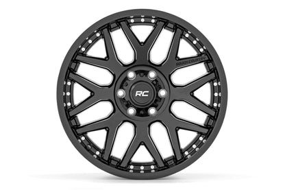 Llanta Rough Country Serie 95 | Una pieza | Negro brillante | 20x10 | 8x180 | -19mm