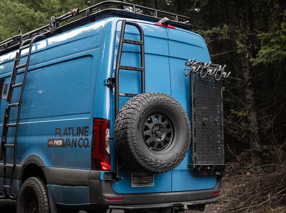 Задняя лестница и крепление для запасного колеса для Mercedes-Benz Sprinter 2019-2025 гг.