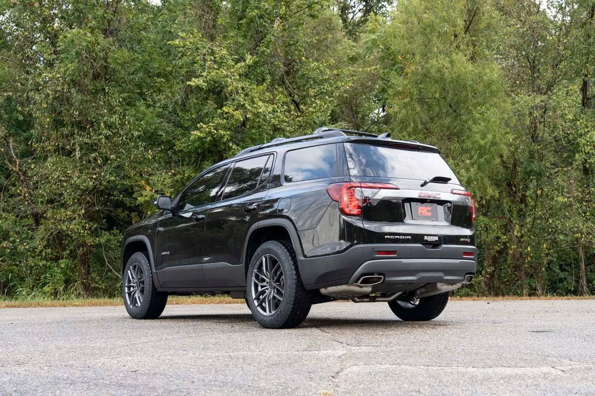 Rough Country 1.5 Inch Lift Kit | GMC Acadia 2WD/4WD (2017-2023) by Rough Country