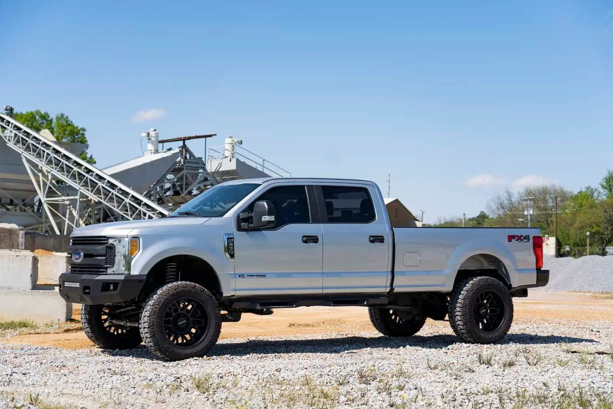 Rough Country Front Bumper | Ford F-250/F-350 Super Duty 2WD/4WD (2017-2022) by Rough Country