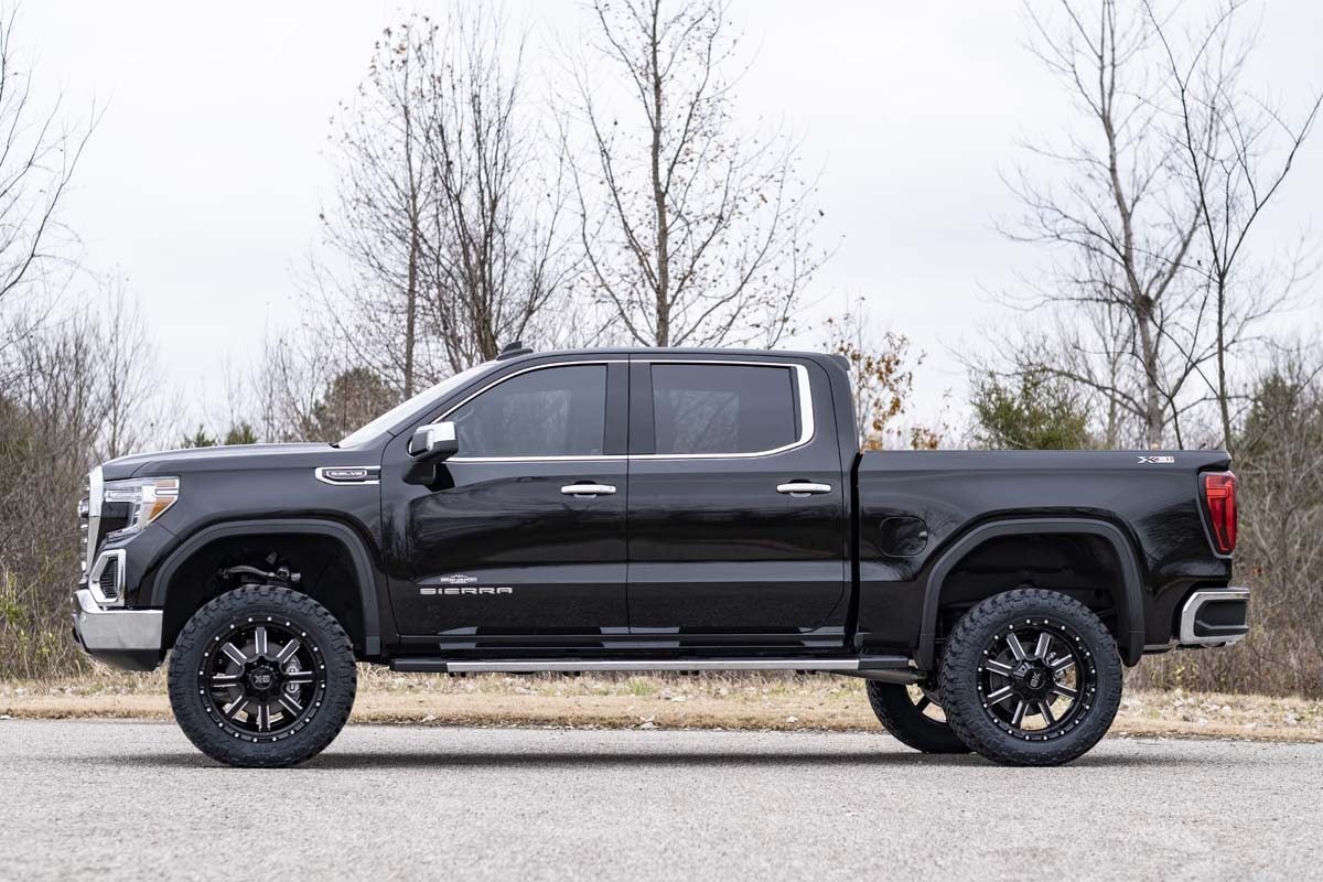 Rough Country 6 Inch Lift Kit | GMC Sierra 1500 2WD/4WD (2019-2024)