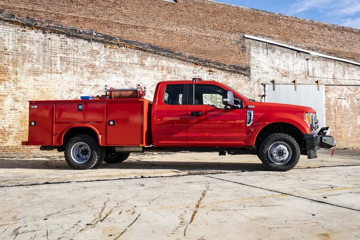 Rough Country EXO Winch Mount Kit | Ford F-250/F-350 Super Duty 2WD/4WD (2017-2020) by Rough Country