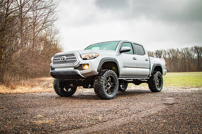 Rough Country 4 Inch Lift Kit | N3 Struts | Toyota Tacoma 2WD/4WD (2016-2023)