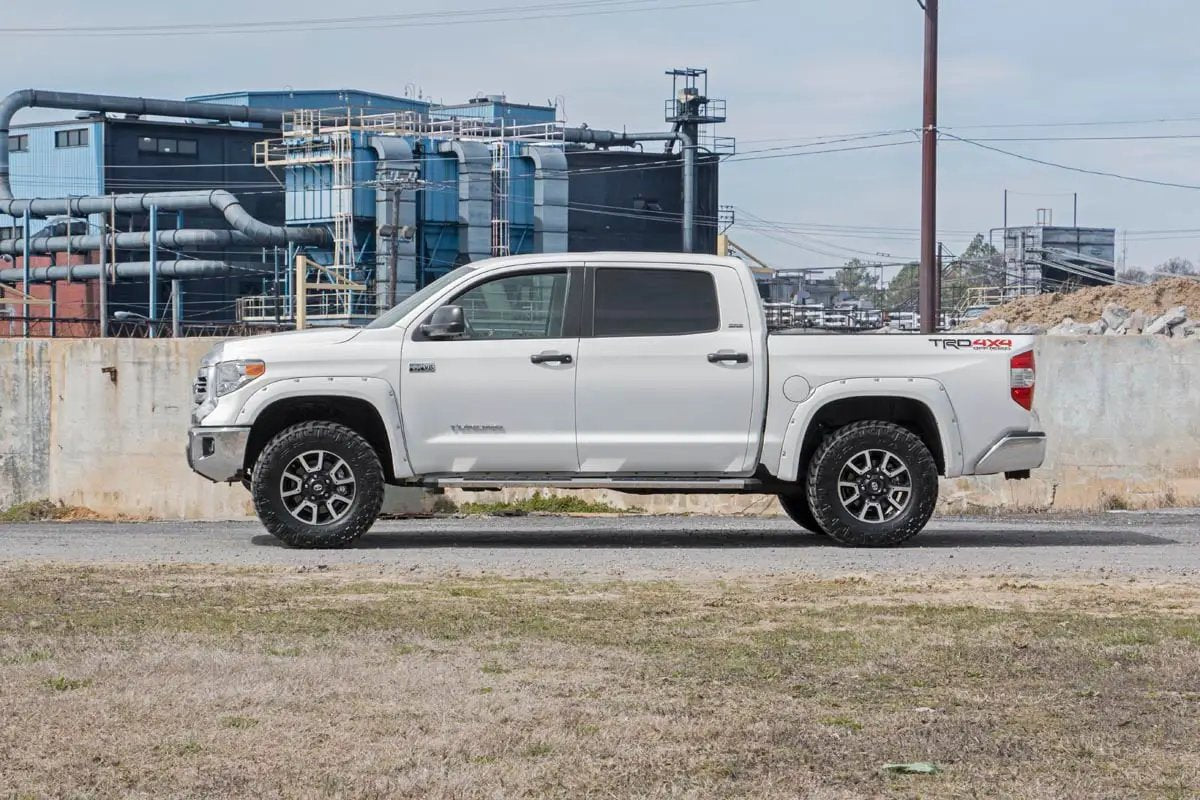 Rough Country 2.5-3 Inch Leveling Kit | Toyota Tundra 2WD/4WD (2007-2021) by Rough Country