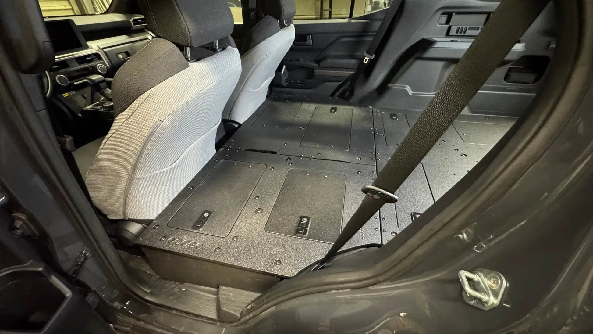 Toyota - 4Runner - 2025-Present - 6th Gen - Explore Series - Seat Delete Plate System - Plate Based - Non-Hybrid - Non-Third Row Vehicles by Goose Gear
