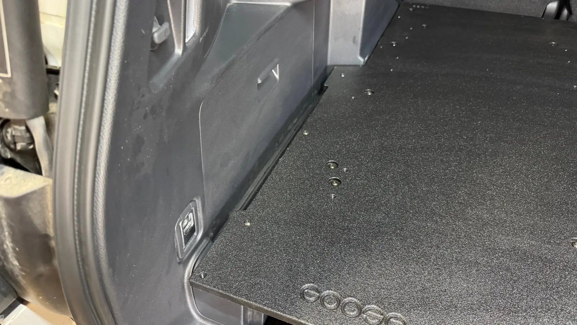 Toyota - 4Runner - 2025-Present - 6th Gen - Hybrid - Explore Series - Rear Plate System by Goose Gear