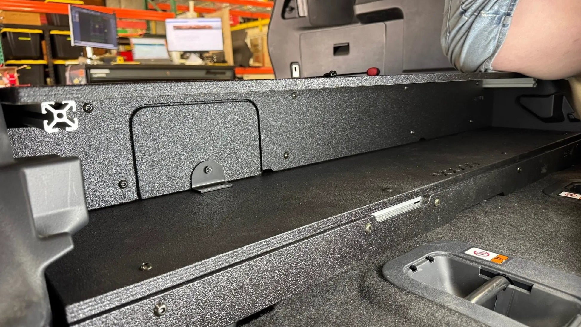 Toyota - 4Runner - 2025-Present - 6th Gen - Hybrid - Explore Series - Rear Plate System by Goose Gear