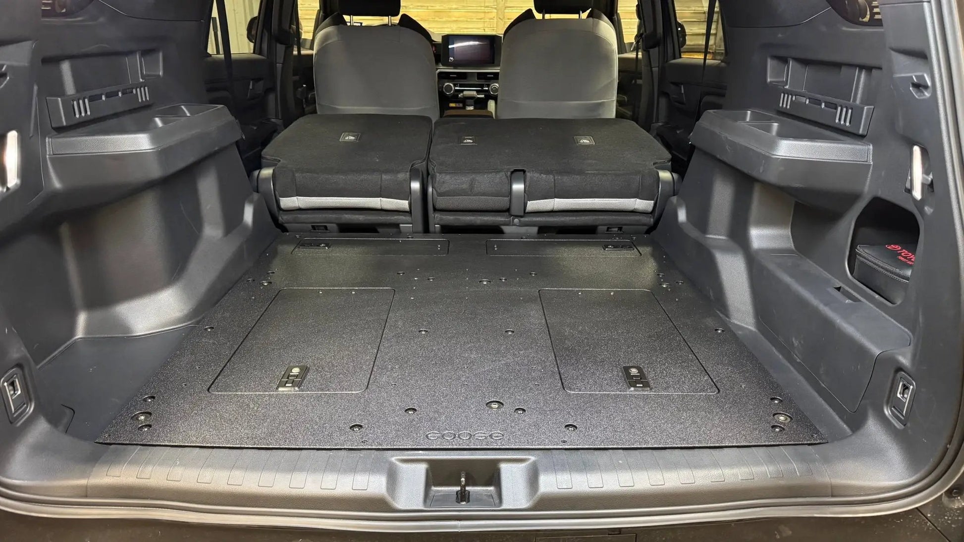 Toyota - 4Runner - 2025-Present - 6th Gen - Non Hybrid - Explore Series - Rear Plate System by Goose Gear