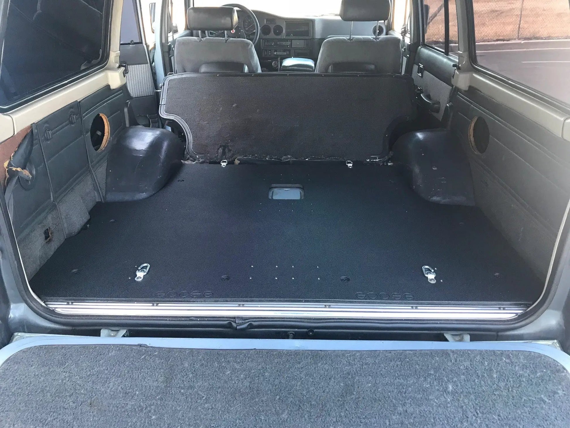 Toyota Land Cruiser 1980-1990 60 Series - Rear Plate System by Goose Gear