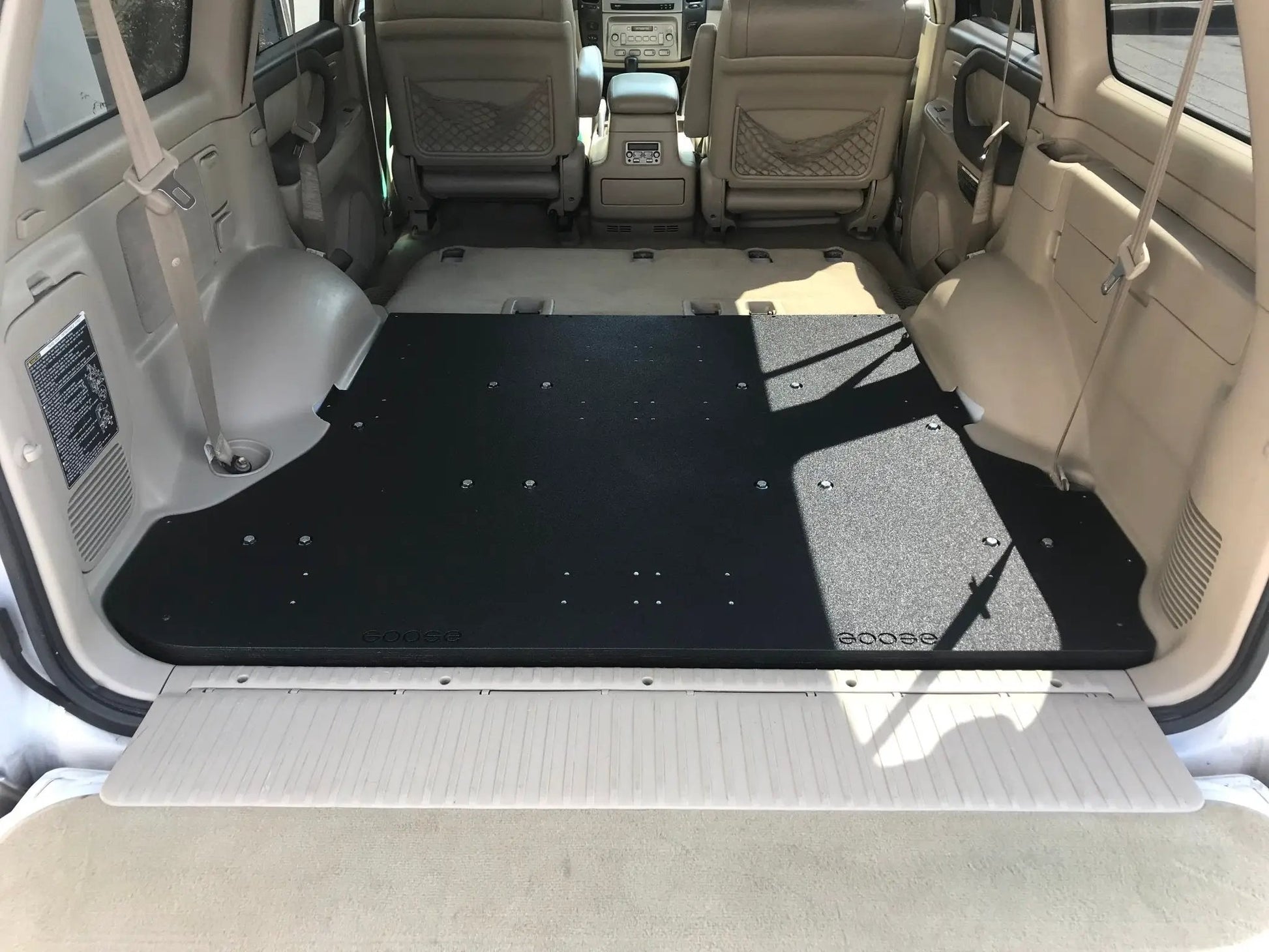 Toyota Land Cruiser 1998-2007 100 Series - Rear Plate System by Goose Gear