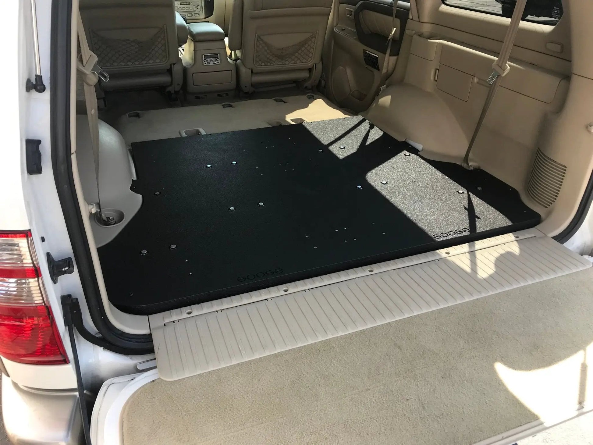 Toyota Land Cruiser 1998-2007 100 Series - Rear Plate System by Goose Gear