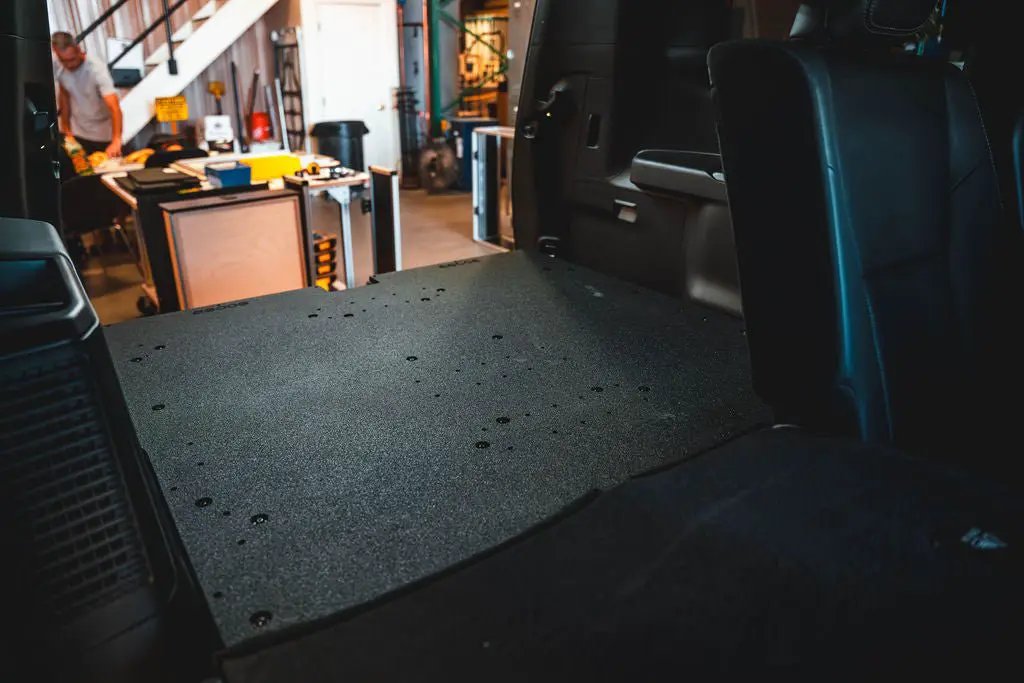 Toyota - Land Cruiser - 2024-Present - LC250 - Explore Series - Rear Plate System by Goose Gear