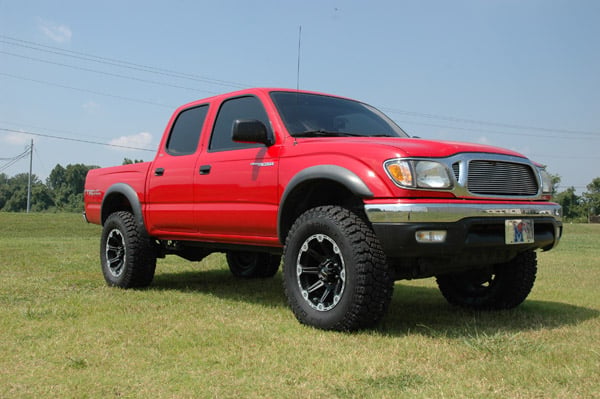 Rough Country 2.5 Inch Lift Kit | Toyota Tacoma 2WD/4WD (1995-2004) by Rough Country