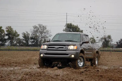 Rough Country 2.5 Inch Lift Kit | N3 Struts | Toyota Tundra 4WD (2000-2006) by Rough Country