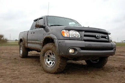 Rough Country 2.5 Inch Lift Kit | Toyota Tundra 2WD/4WD (2000-2006) by Rough Country