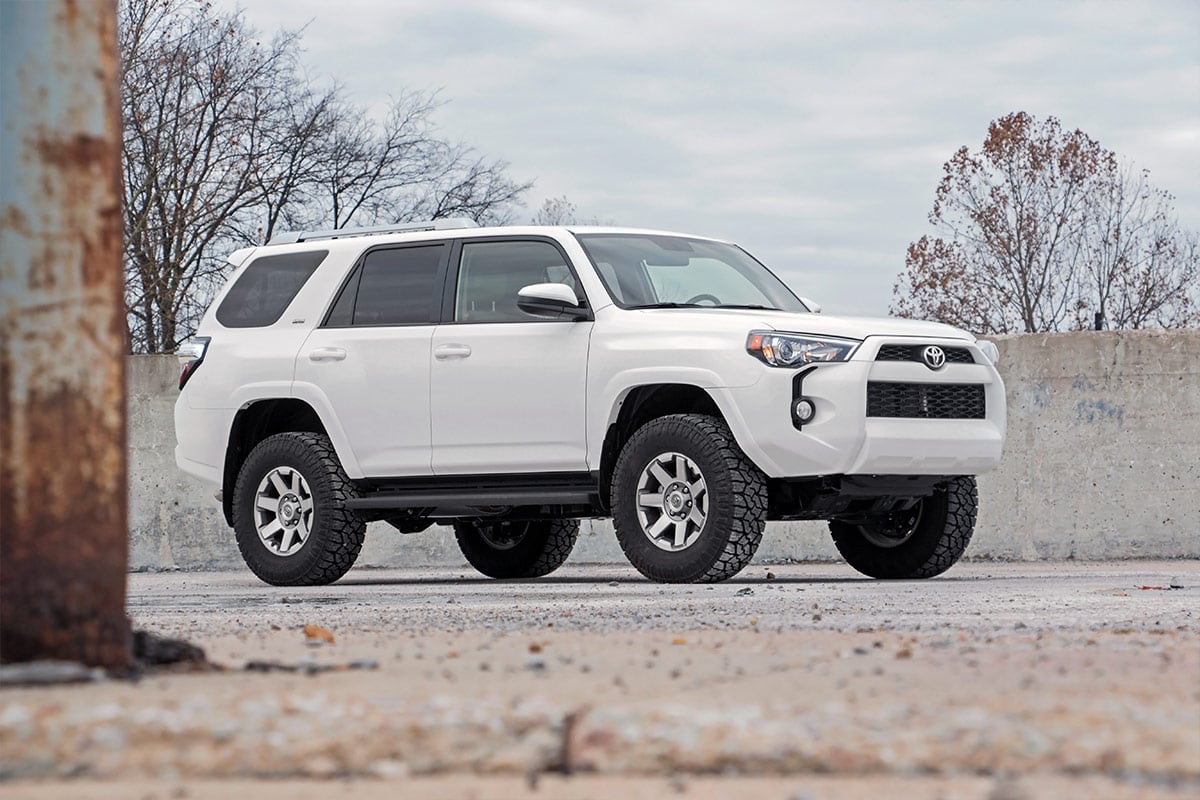 Rough Country 3 Inch Lift Kit | Upper Control Arms | RR Coils | Vertex/V2 Struts | Toyota 4Runner (10-24)