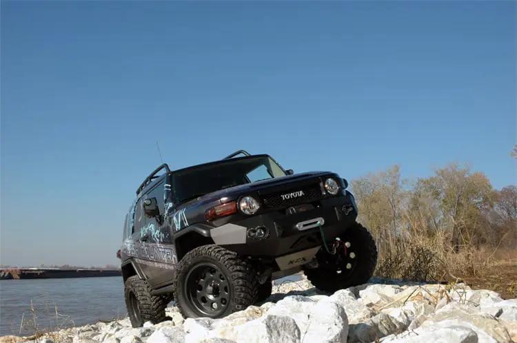 Rough Country 6 Inch Lift Kit | Toyota FJ Cruiser 2WD/4WD (2007-2009) by Rough Country