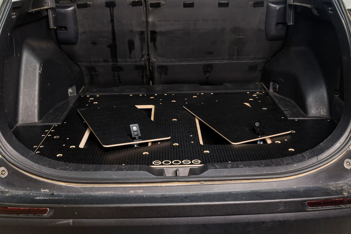 Toyota Rav4 2019-Present 5th Gen. - Rear Plate System by Goose Gear