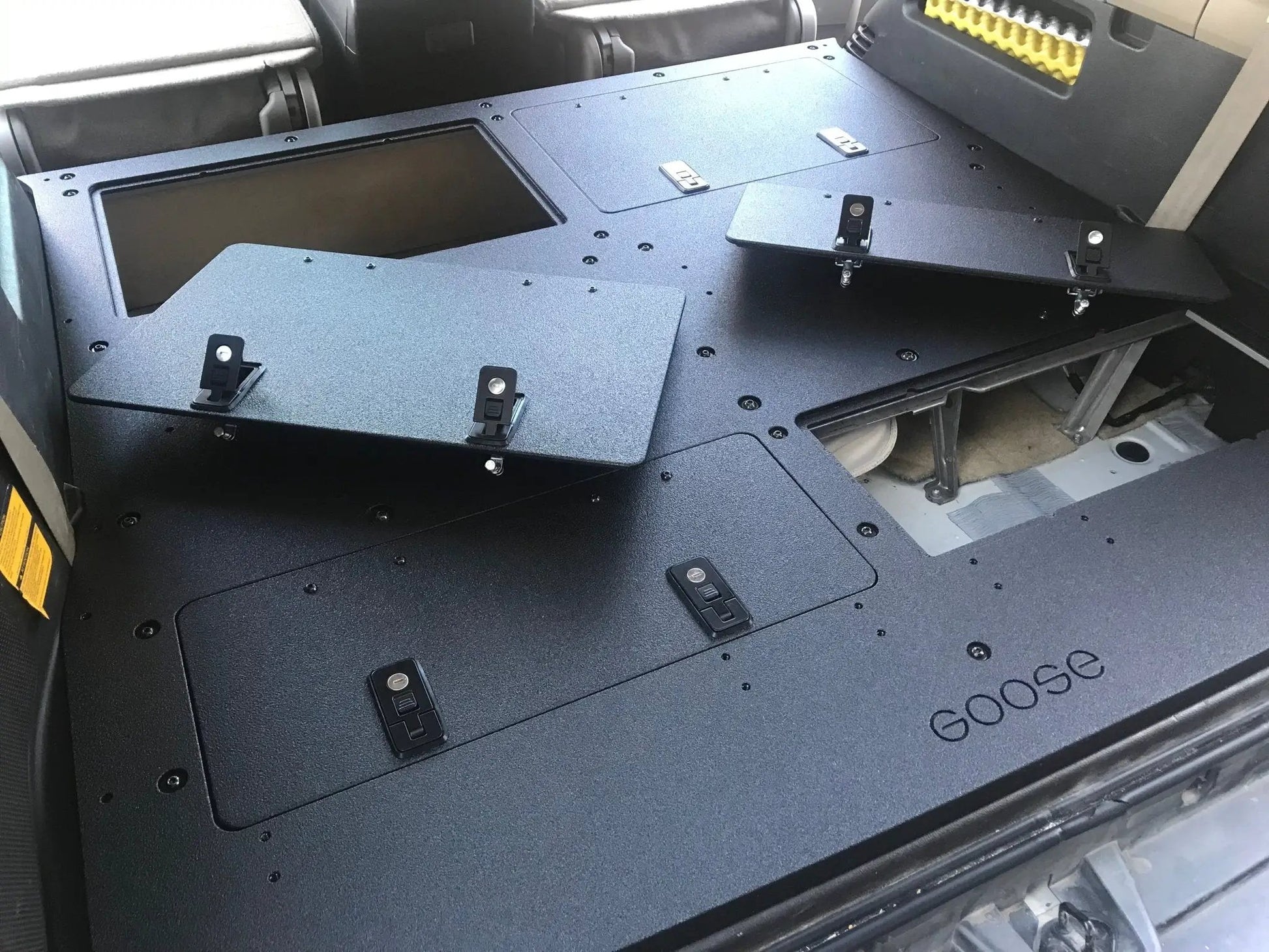 Toyota Sequoia 2008-2022 2nd Gen. - Rear Plate System by Goose Gear