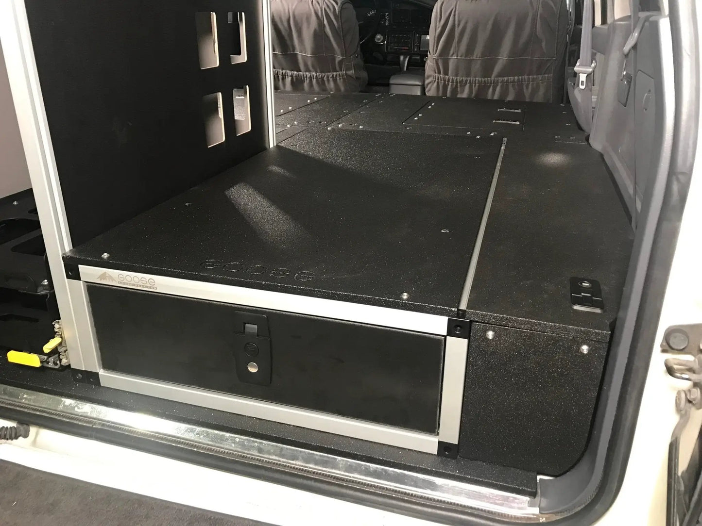 Ultimate Chef and Sleeping Package for Toyota Land Cruiser 1991-1997 80 Series by Goose Gear