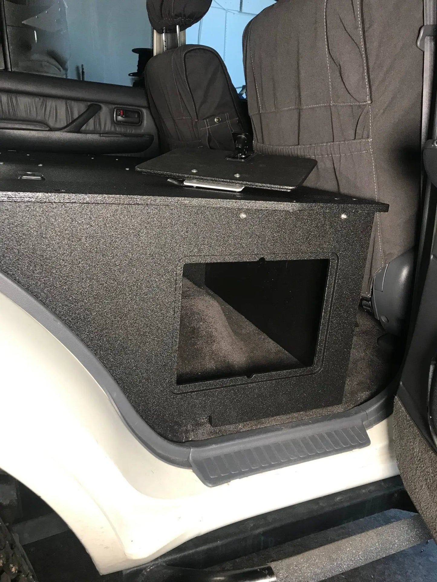 Ultimate Chef and Sleeping Package for Toyota Land Cruiser 1991-1997 80 Series by Goose Gear